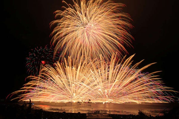 【三宮発】 日本最大規模打ち上げ数4万発(予定) 有料観覧席確保! 諏訪湖祭湖上花火大会 と高山植物の宝庫・栂池自然園 2日間3